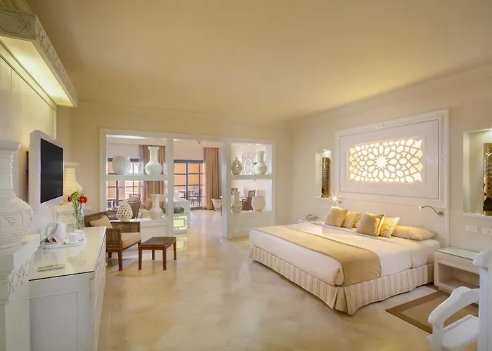 Курортный комплекс The Makadi - Couples Only 18 Years 5*